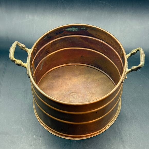 Handmade Turkish copper planter roundish oval planter - Picture 4 of 5